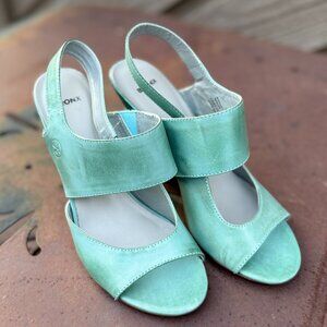 Vintage Bronx Shay Aqua Slingback Wedge Sandal EU 37 / US 7